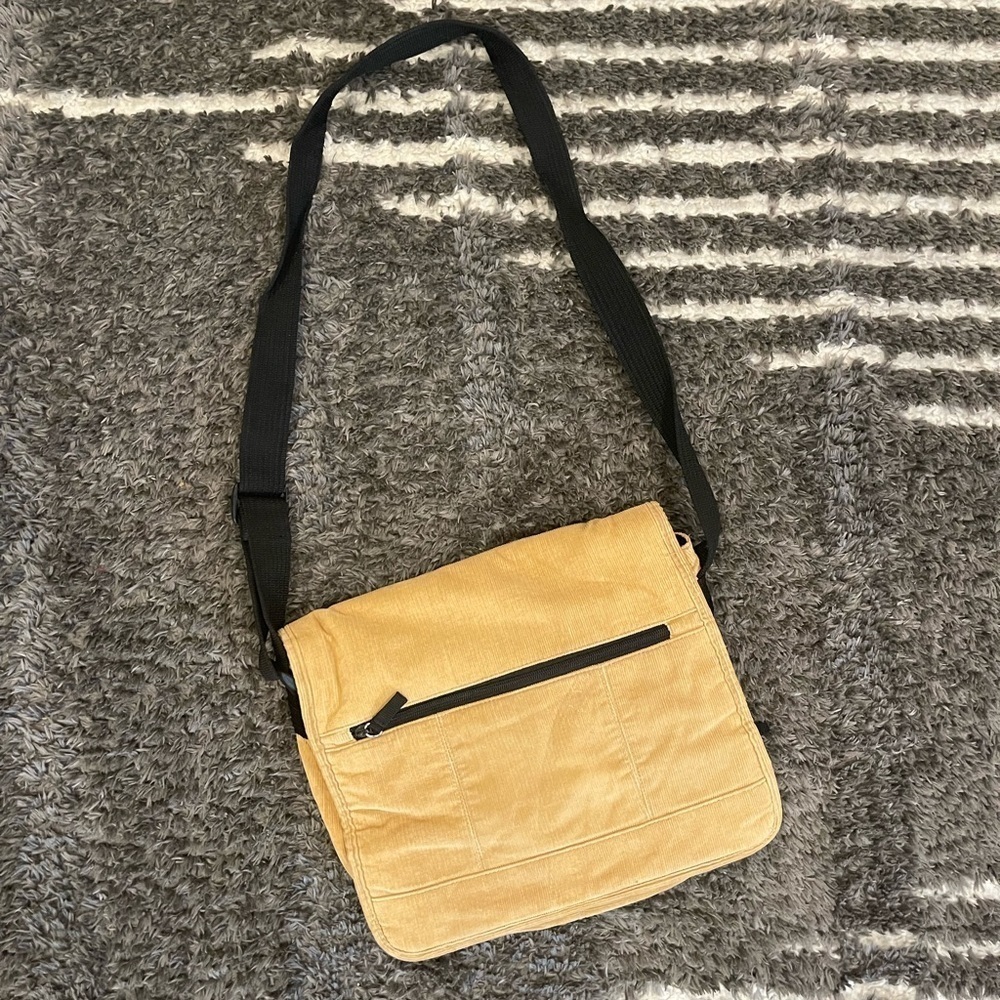 Sonoma corduroy messenger crossbody bag - Picture 2 of 10